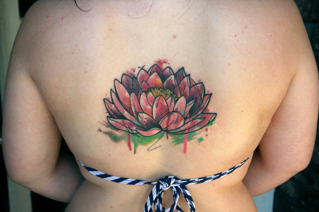 Tattoos in Vietnam featuring lotus flowers can convey a message of strength and resilience in the face of difficulties