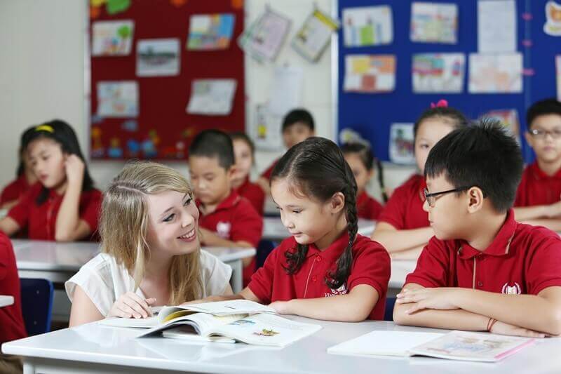 Teaching English in Vietnam salary and benefits