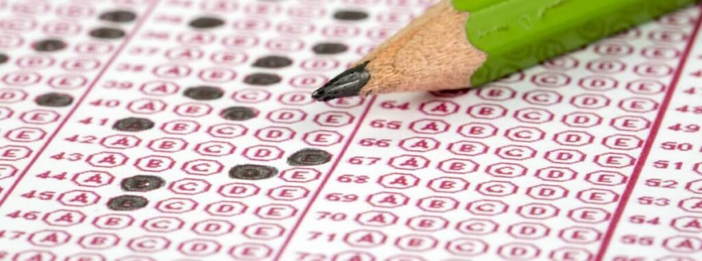 What Is Standardized Testing? Standardized testing evaluates students' knowledge, skills, or abilities consistently and uniformly